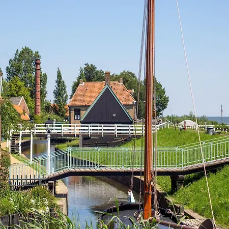 Modern On The Ijsselmeer * 엥크휘젠